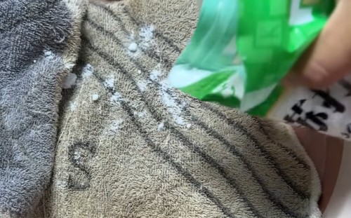 （使用小蘇打粉示意圖）